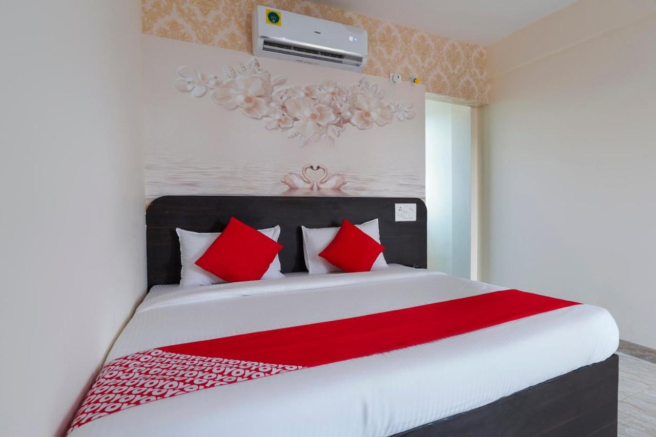 Oyo Flagship 68474 Hotel Viraj Pune Ngoại thất bức ảnh