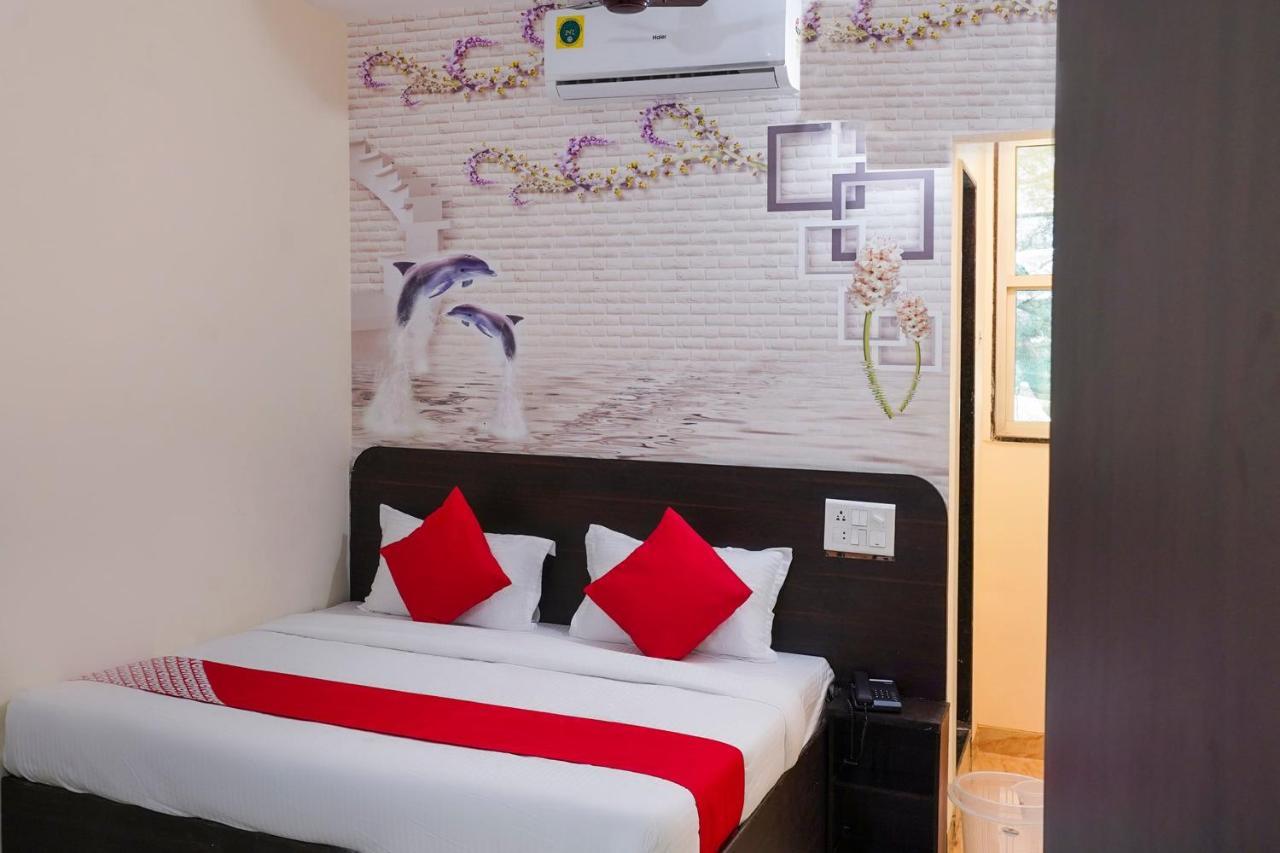 Oyo Flagship 68474 Hotel Viraj Pune Ngoại thất bức ảnh