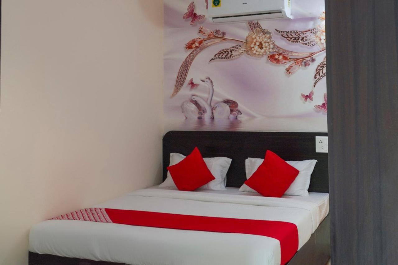 Oyo Flagship 68474 Hotel Viraj Pune Ngoại thất bức ảnh