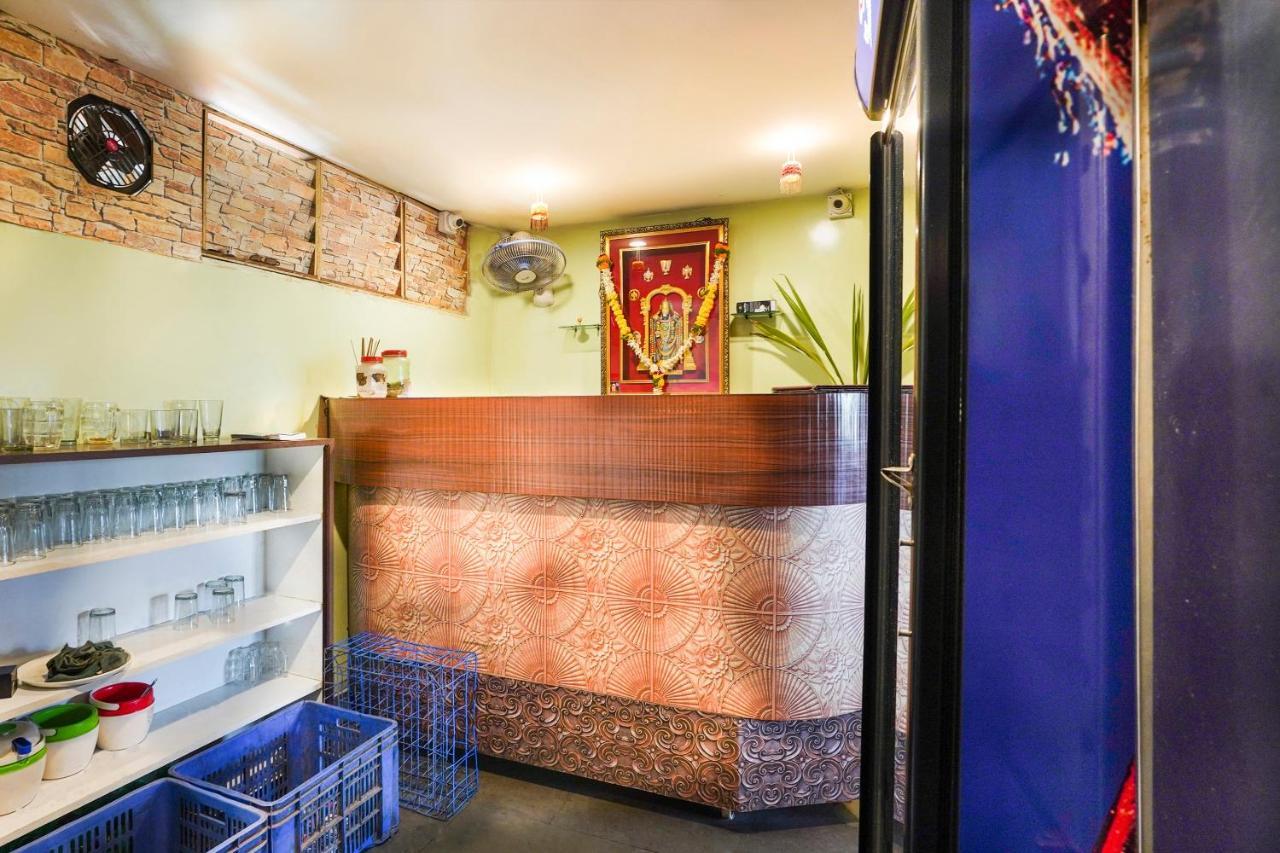 Oyo Flagship 68474 Hotel Viraj Pune Ngoại thất bức ảnh