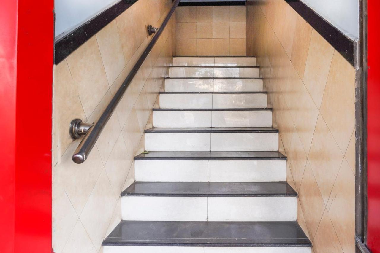 Oyo Flagship 68474 Hotel Viraj Pune Ngoại thất bức ảnh